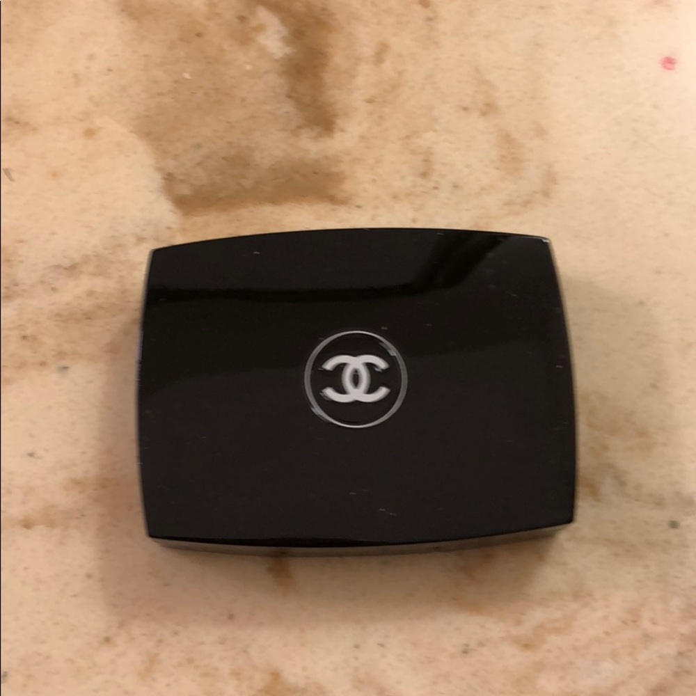 Small Chanel eye color compact used